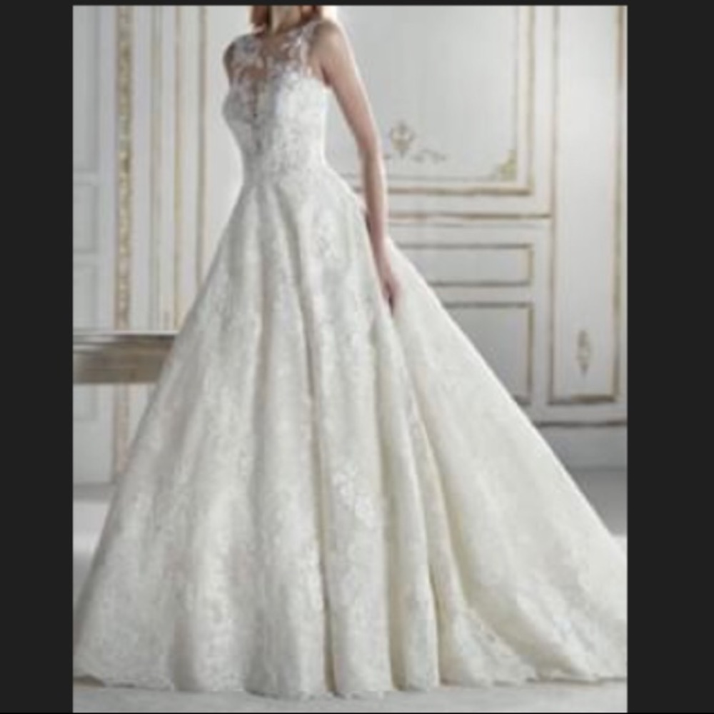 La Sposa Parvati Wedding Gown • Size 10 • Ivory.